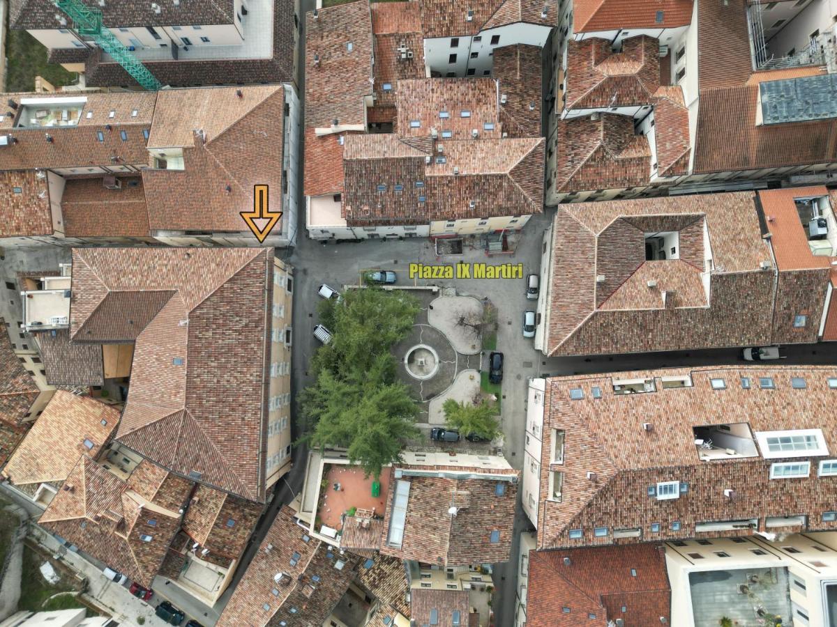 Dimora Del Sole - Intero Appartamento LʼAquila Exterior foto