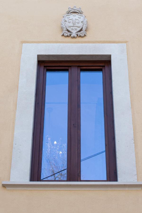 Dimora Del Sole - Intero Appartamento LʼAquila Exterior foto